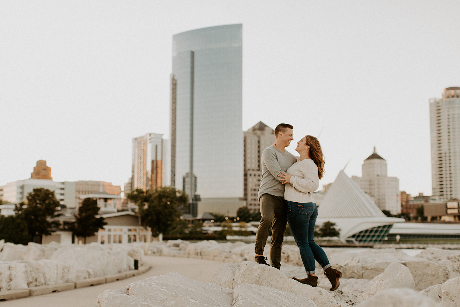 engagement photo locations in milwaukee